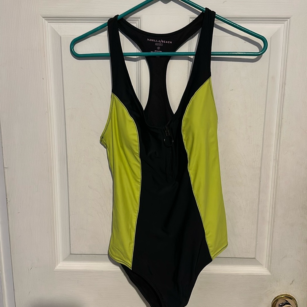 Vanilla beach bathing suit